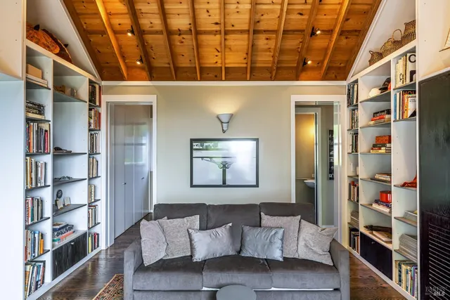 $2,500,000 | 36690 Mariners Drive, The Sea Ranch, CA 95497