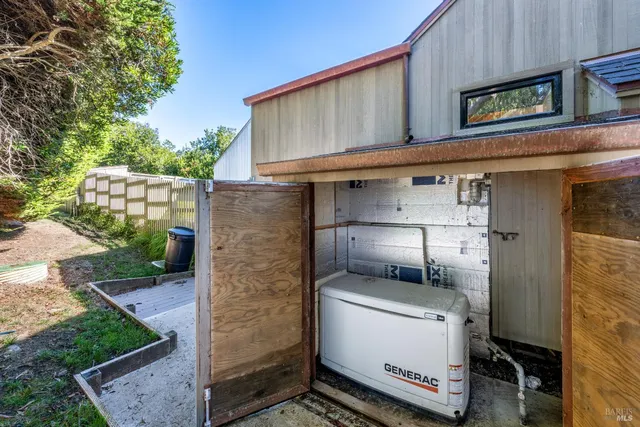 $2,500,000 | 36690 Mariners Drive, The Sea Ranch, CA 95497