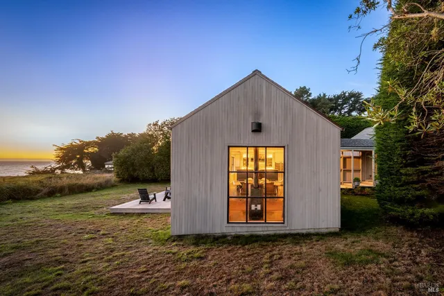 $2,500,000 | 36690 Mariners Drive, The Sea Ranch, CA 95497