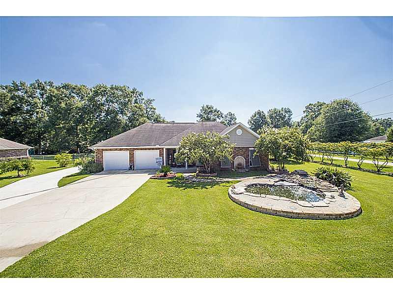 39392 Lee's Landing Road Ponchatoula, LA 70454 - Photo 1 of 25 Gallery Image 1