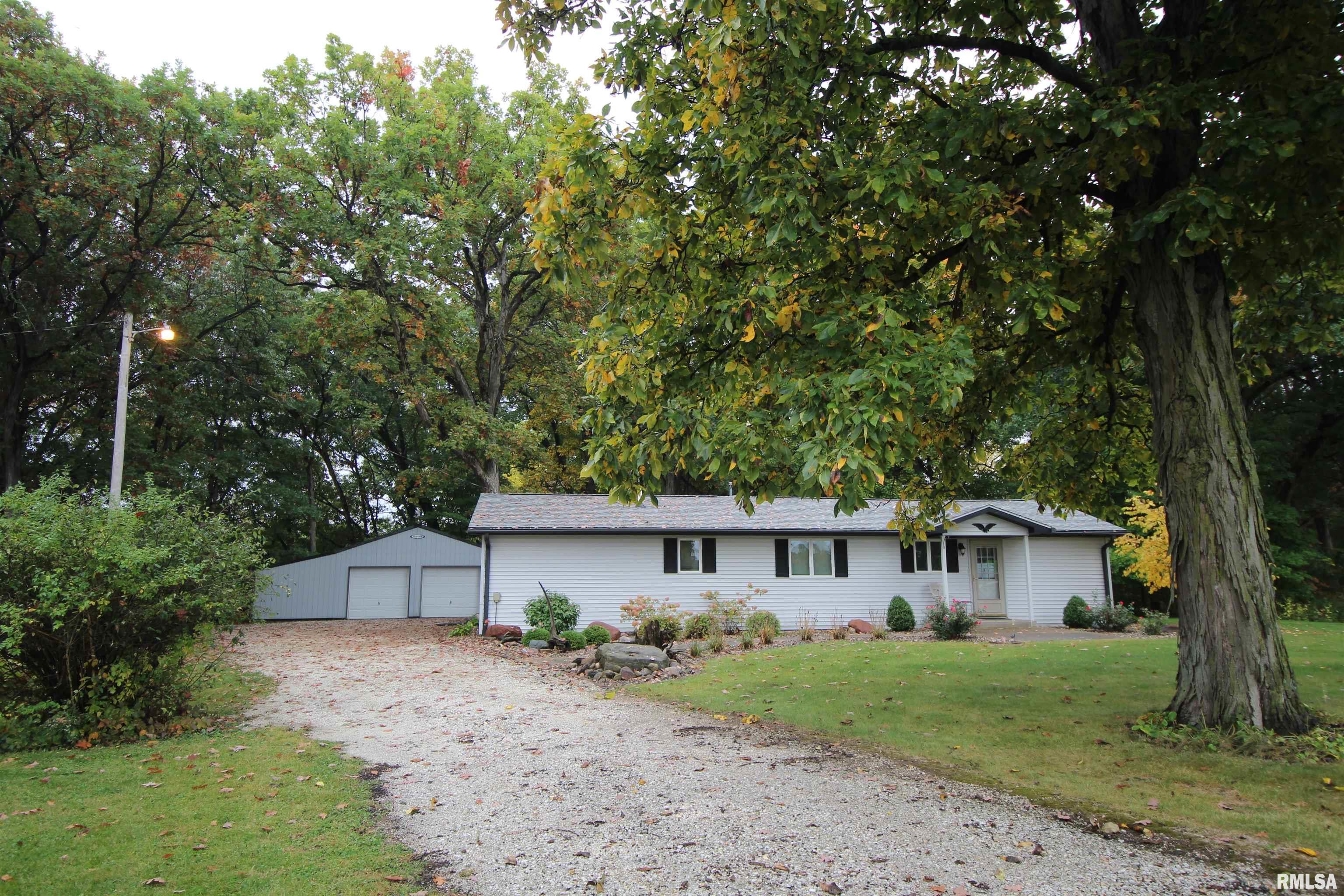 1371 Sun Road Washburn, IL 61570 - Photo 1 of 47