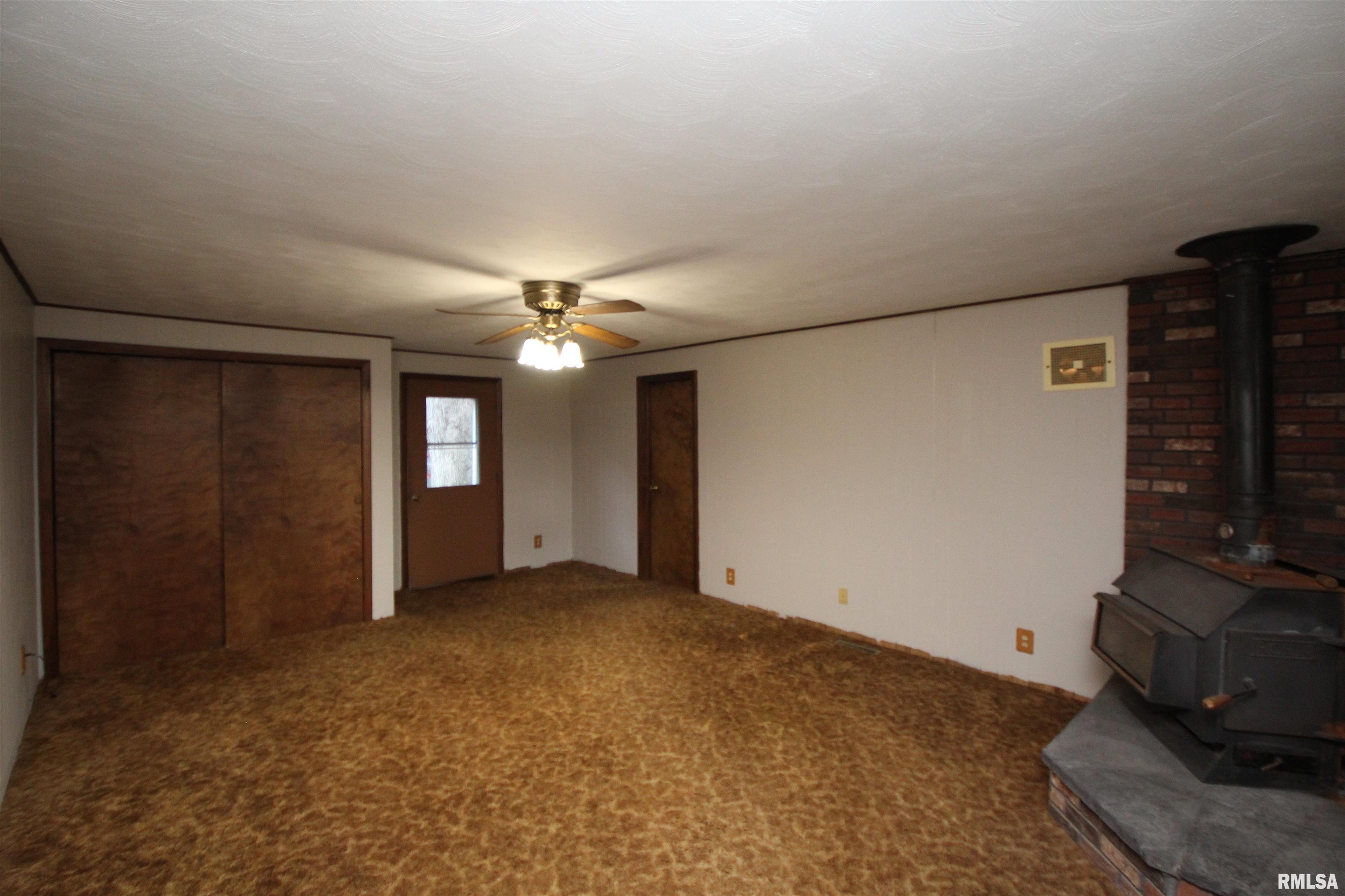 1371 Sun Road Washburn, IL 61570 - Photo 12 of 47
