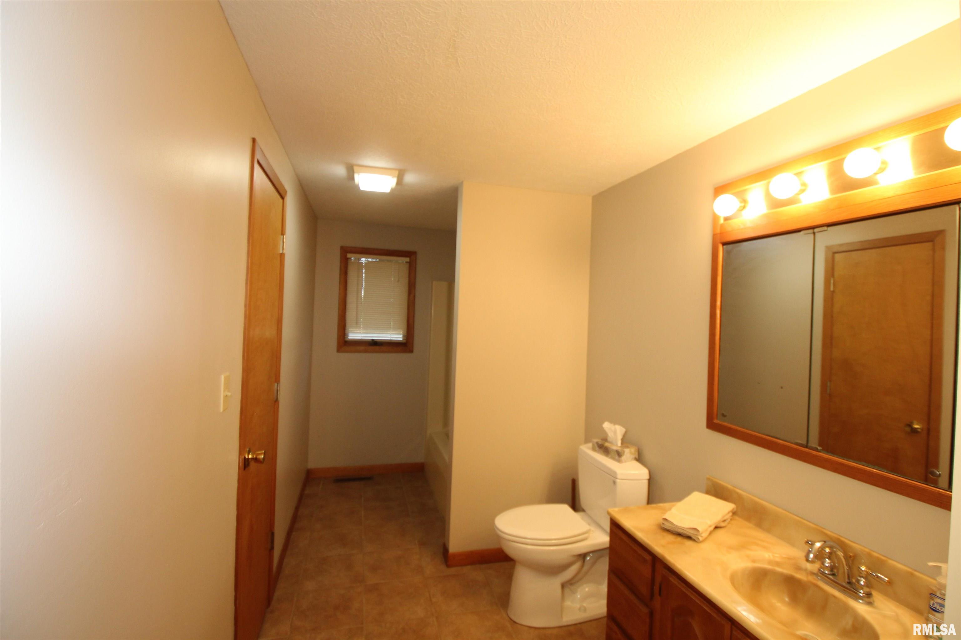 1371 Sun Road Washburn, IL 61570 - Photo 22 of 47