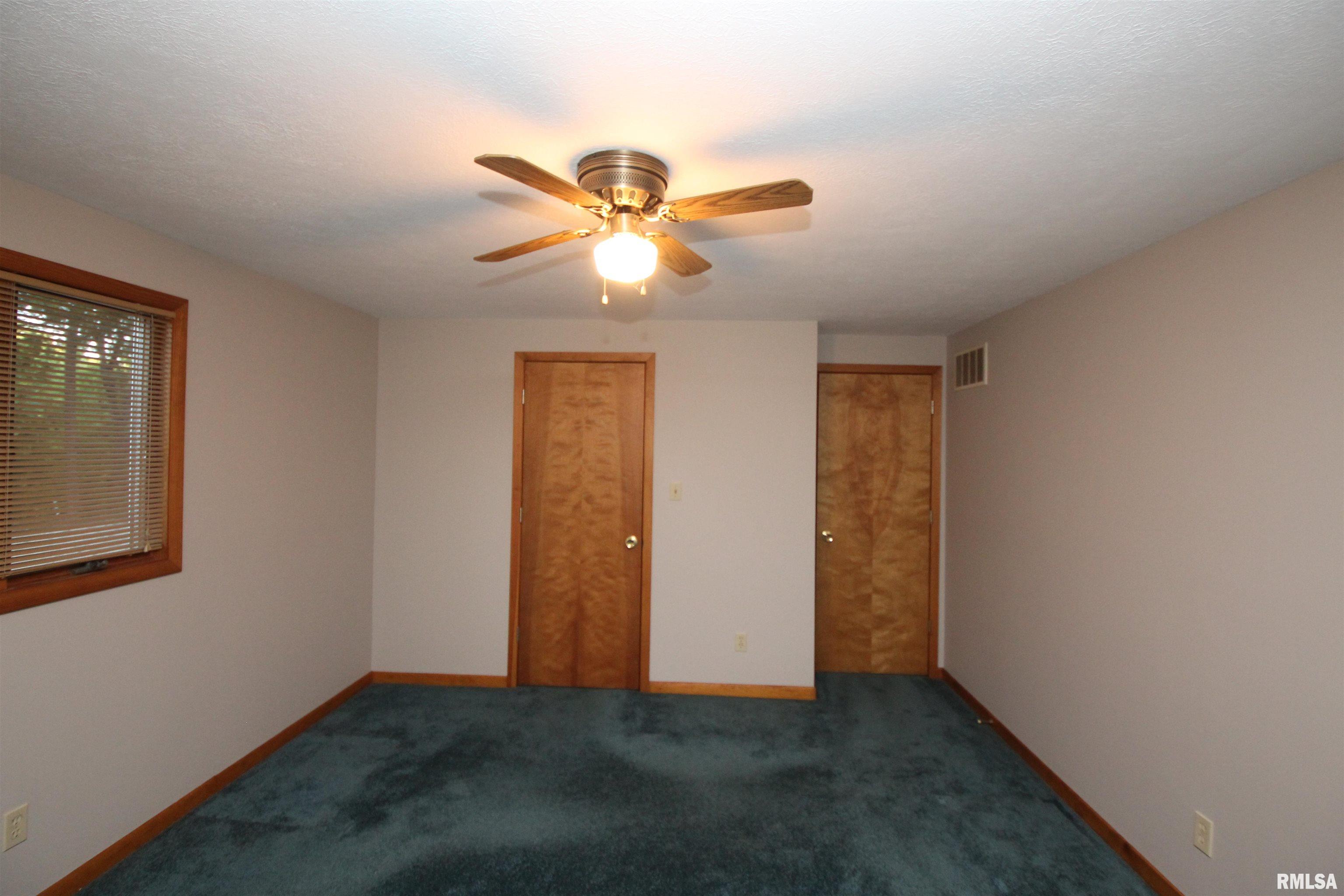 1371 Sun Road Washburn, IL 61570 - Photo 25 of 47