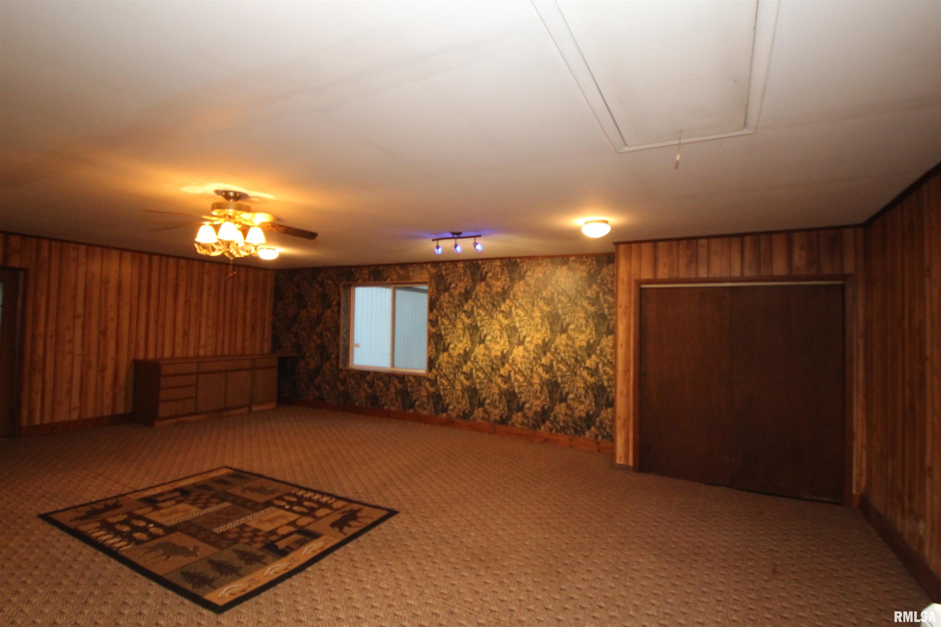 1371 Sun Road Washburn, IL 61570 - Photo 33 of 47