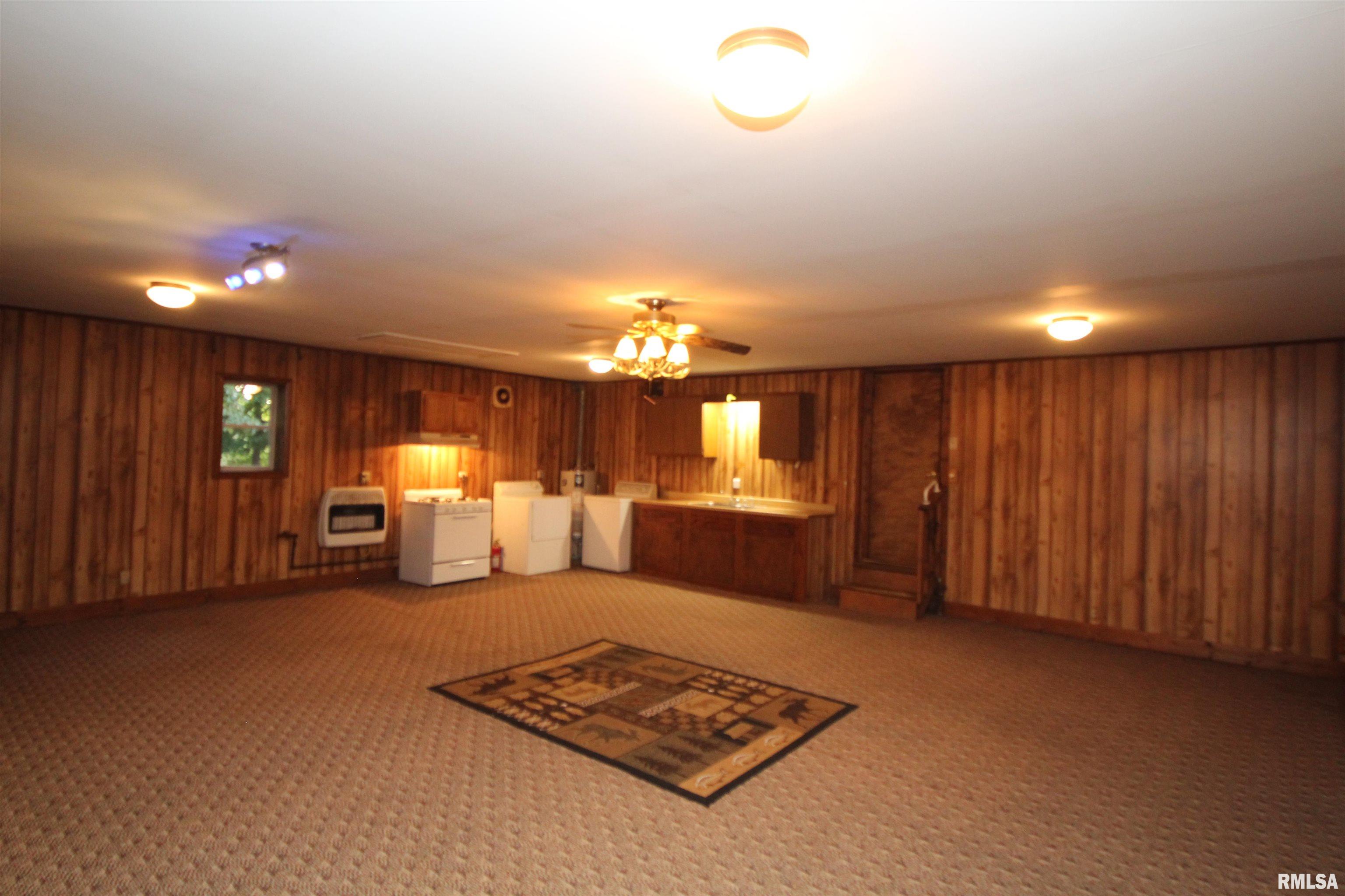 1371 Sun Road Washburn, IL 61570 - Photo 35 of 47
