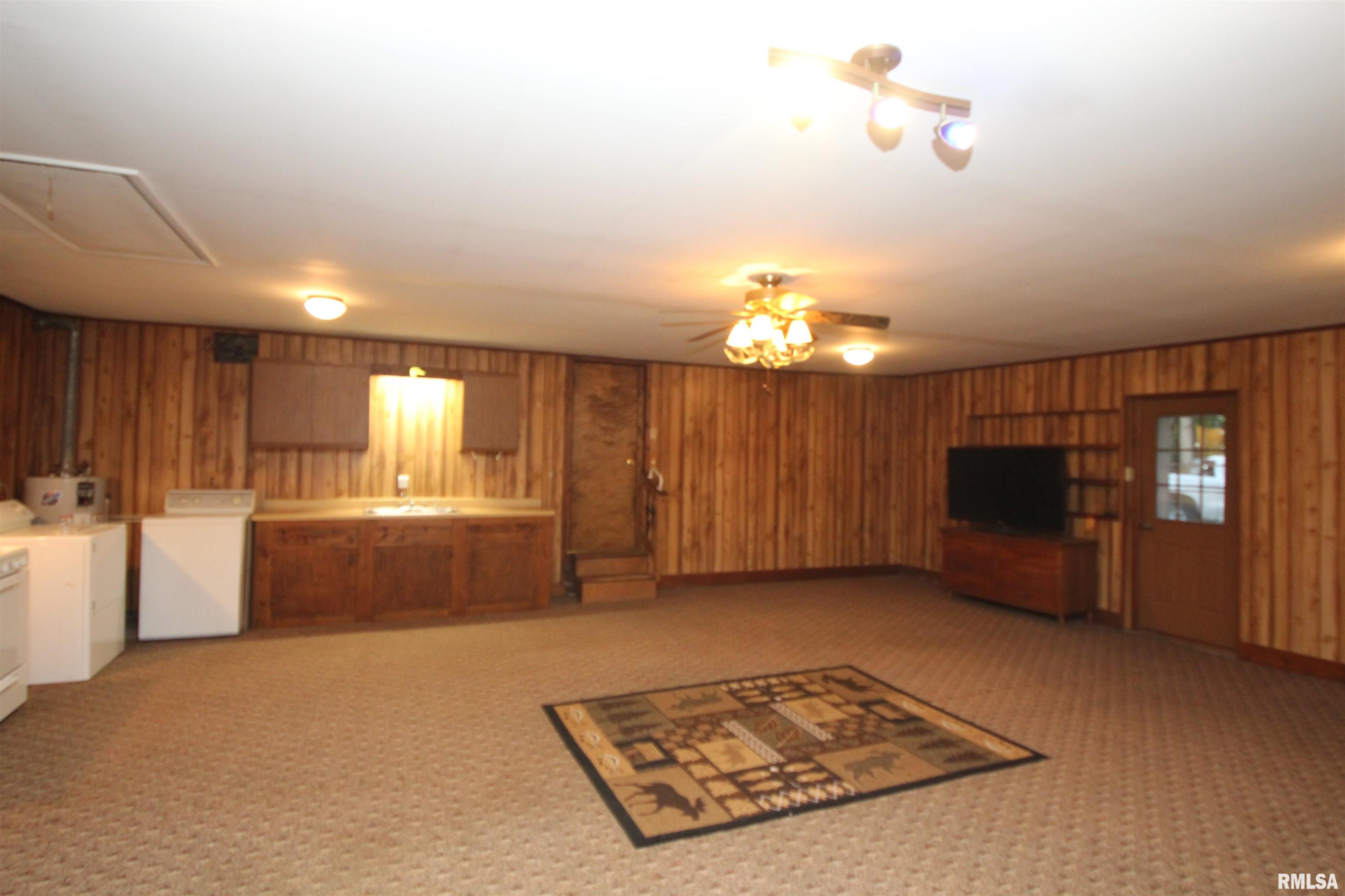 1371 Sun Road Washburn, IL 61570 - Photo 36 of 47