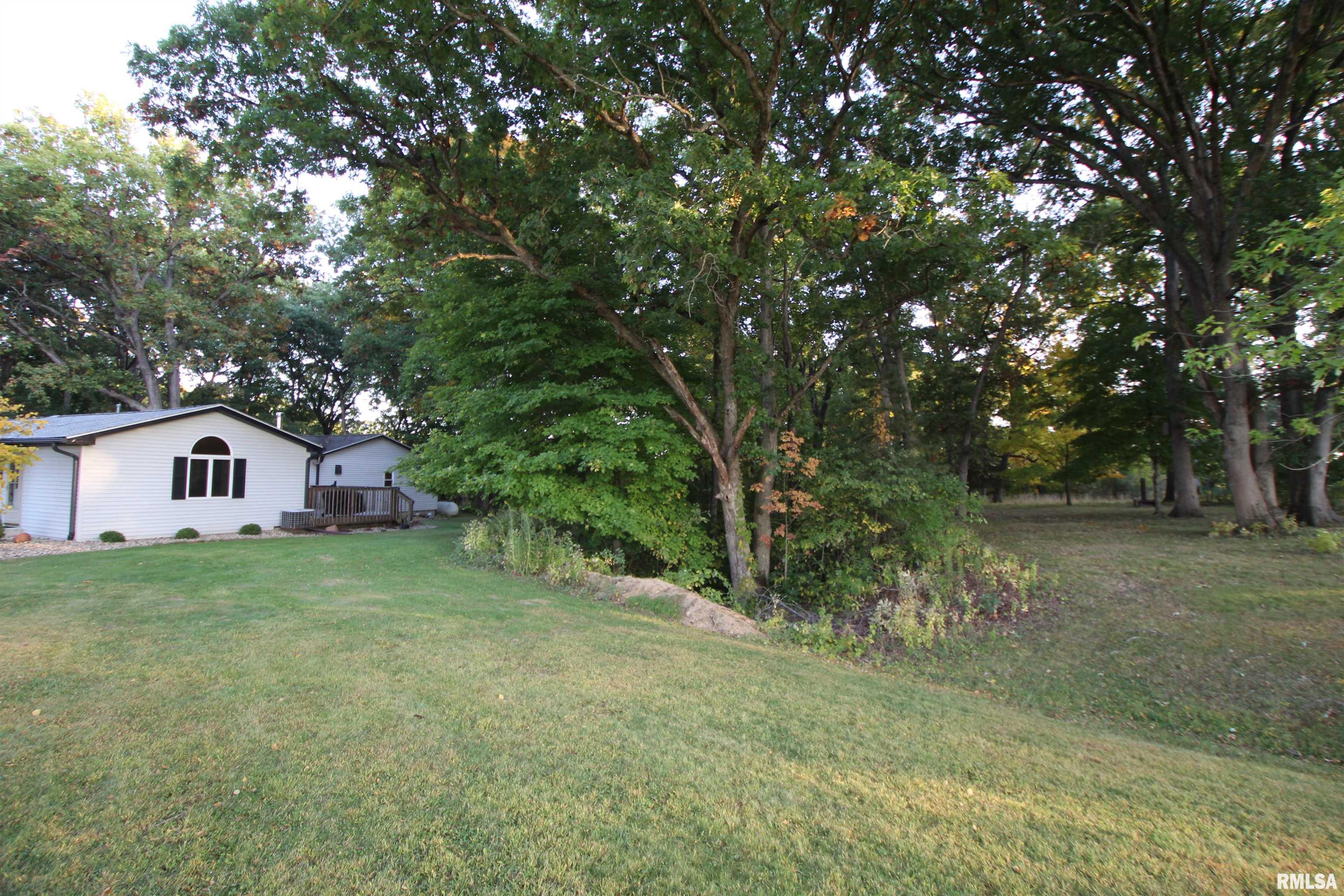 1371 Sun Road Washburn, IL 61570 - Photo 6 of 47