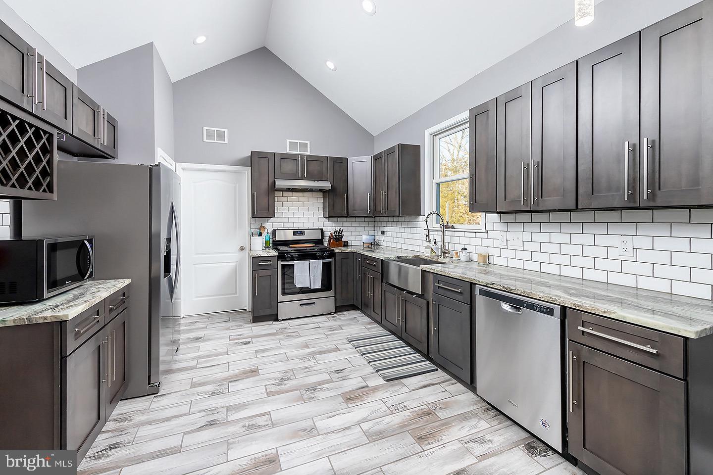 673 Fairview Road Glassboro, NJ 08028 - Photo 3 of 22