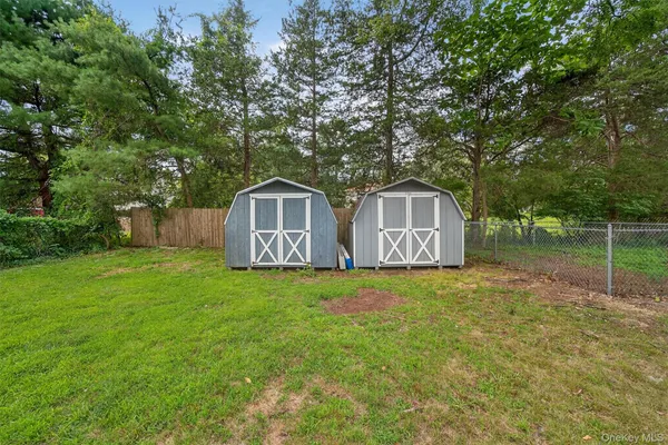 $395,000 | 85 Holloran Road, New Windsor, NY 12553