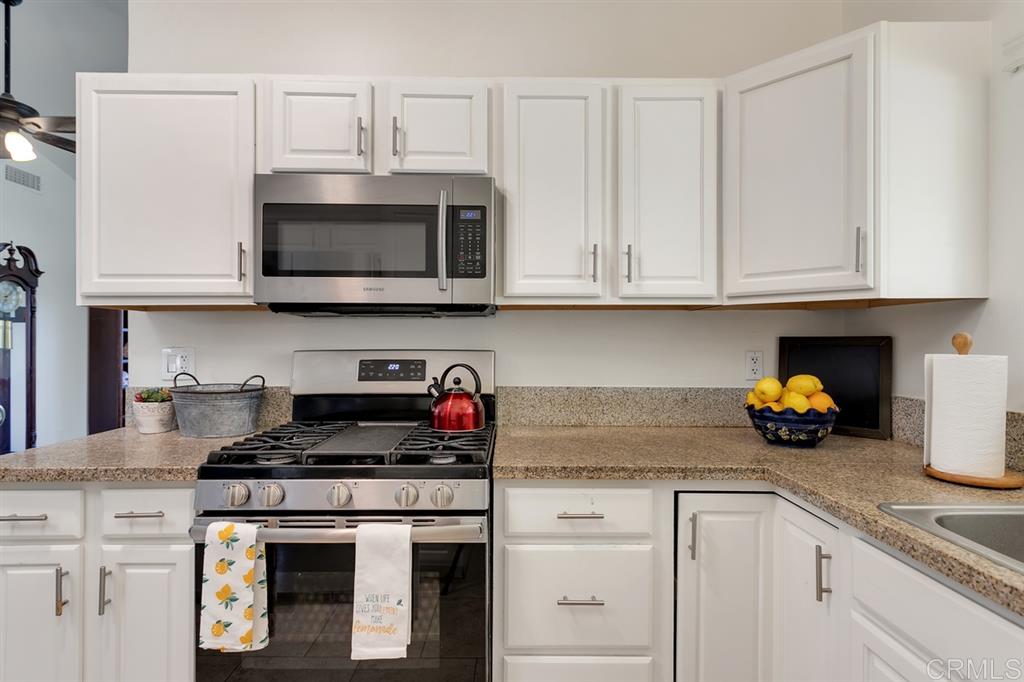 818 El Caminito Road Fallbrook, CA 92028 - Photo 11 of 25 Gallery Image 11