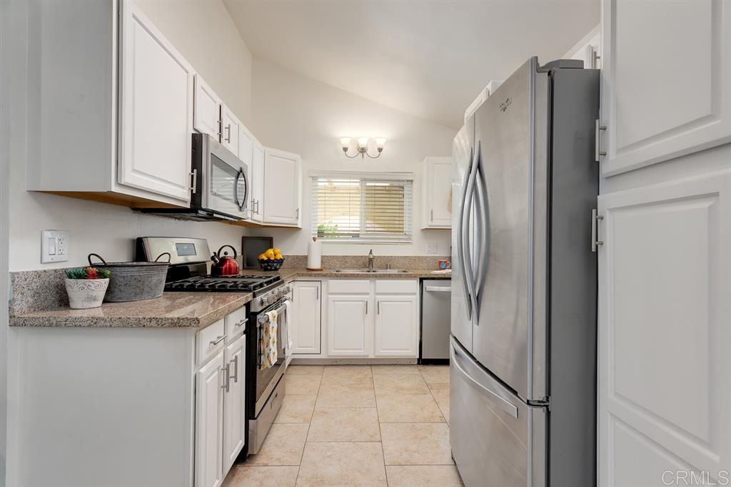 818 El Caminito Road Fallbrook, CA 92028 - Photo 13 of 25 Gallery Image 13