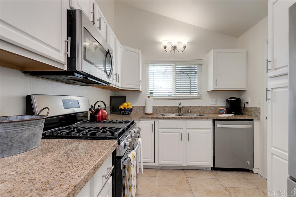 818 El Caminito Road Fallbrook, CA 92028 - Photo 10 of 25 Gallery Image 10