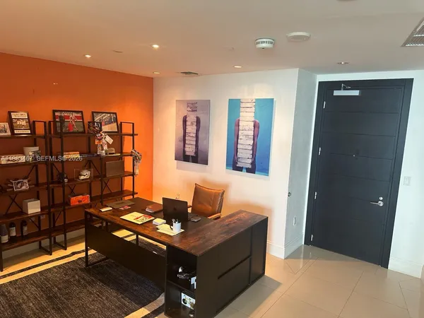 $9,000 | 200 Biscayne Blvd Way, Unit 4907, Miami, FL 33131