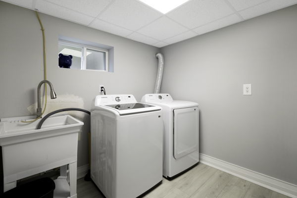 2623 North Rhodes Avenue River Grove, IL 60171 - Photo 14 of 17 a utility room with dryer and washer
