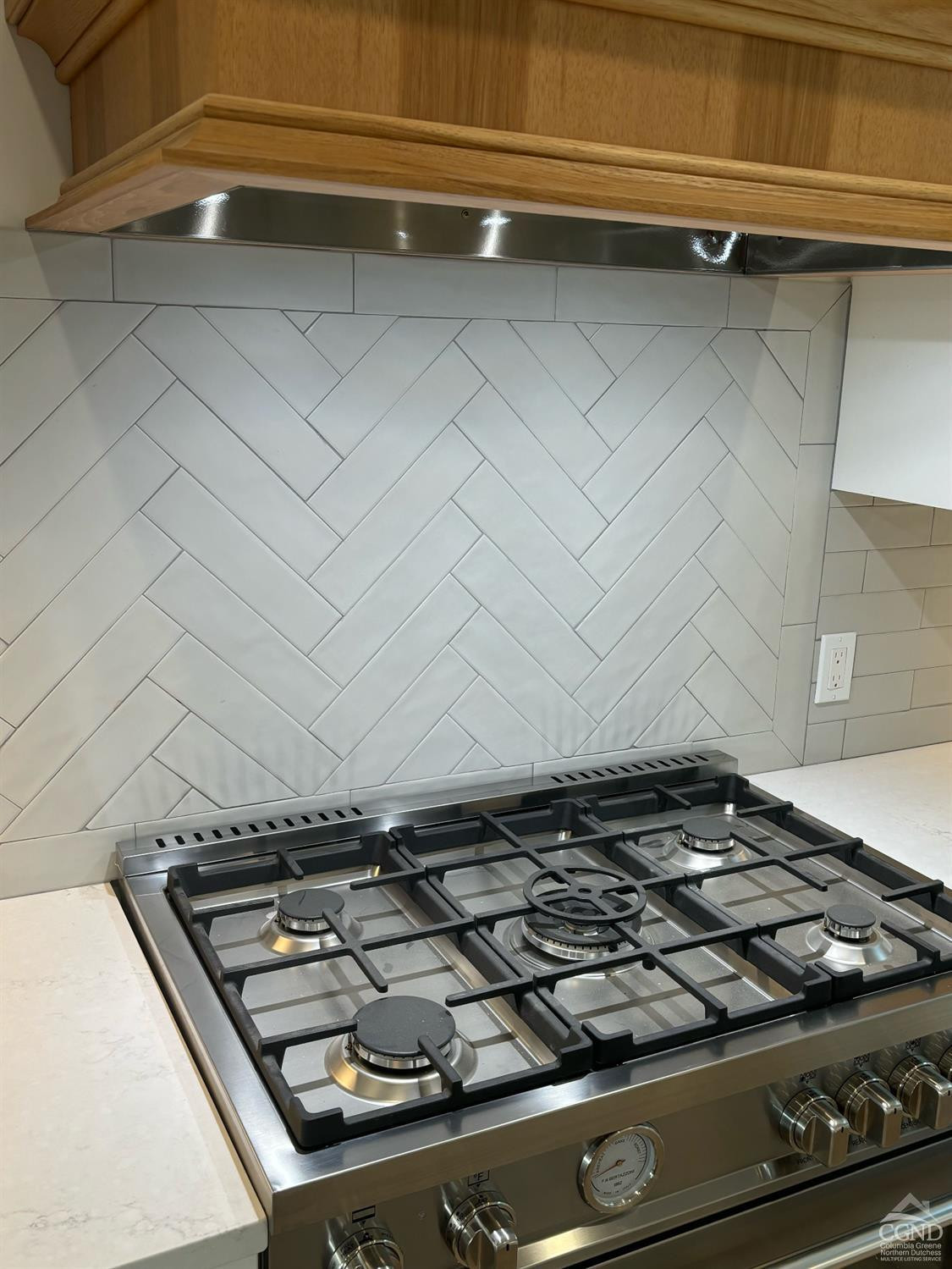 49 Snyder Pond Road Copake, NY 12516 - Photo 25 of 25 a close up of a stove