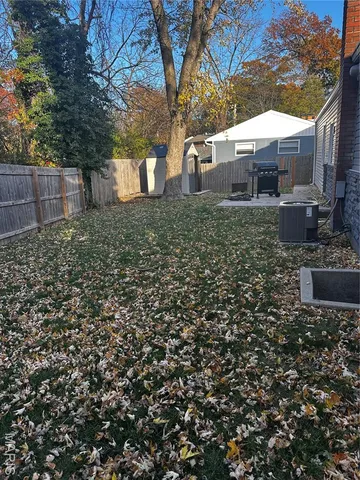 $2,350 | 1 Dickson Court, Kirkwood, MO 63122