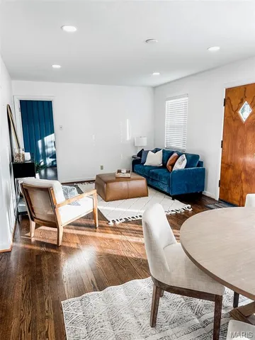 $2,350 | 1 Dickson Court, Kirkwood, MO 63122