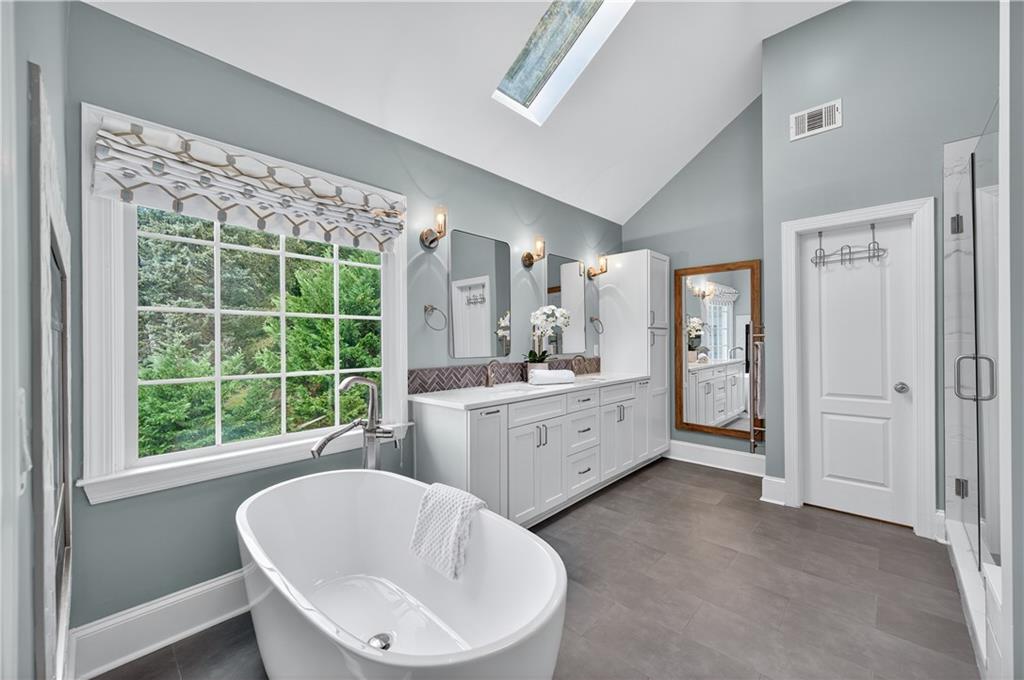 6625 Chambrel Way Suwanee, GA 30024 - Photo 4 of 44