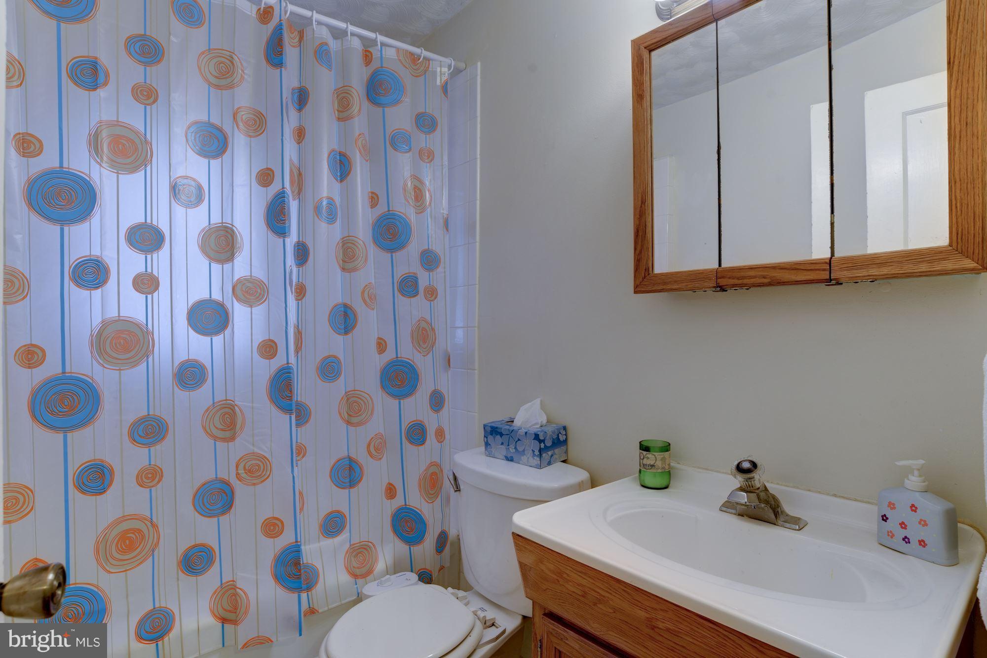 18318 Sharon Road Triangle, VA 22172 - Photo 15 of 16 2nd Full Bath