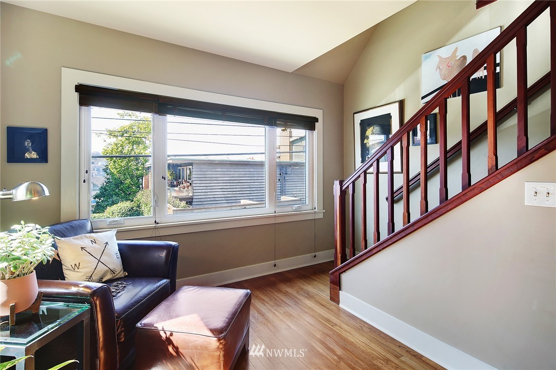 2229 Yale Avenue East Seattle, WA 98102 - Photo 8 of 27 Gallery Image 8