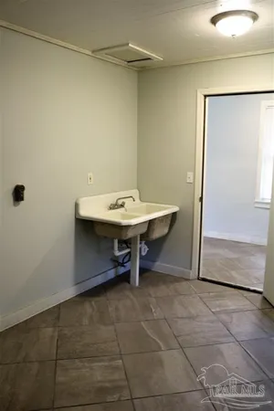 $1,550 | 5037 Canal Street, Milton, FL 32570