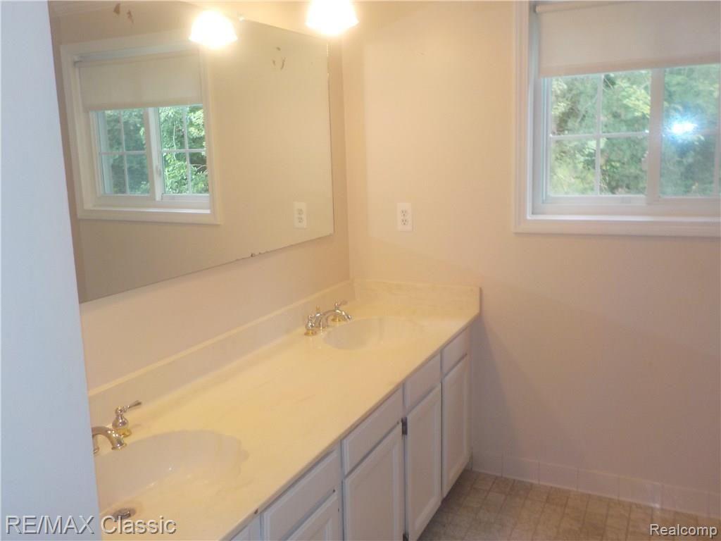 35797 Smithfield Road Farmington, MI 48335 - Photo 17 of 21