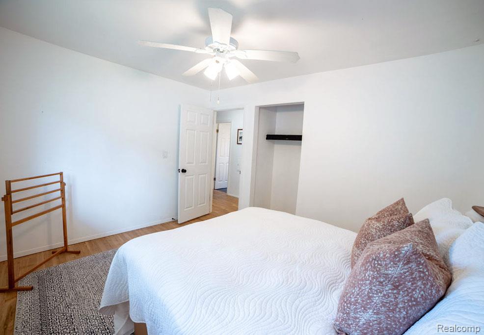 8220 Rivard Avenue Warren, MI 48089 - Photo 14 of 19