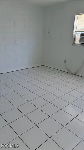 $1,050 | 5530 Seventh Avenue, Fort Myers, FL 33907