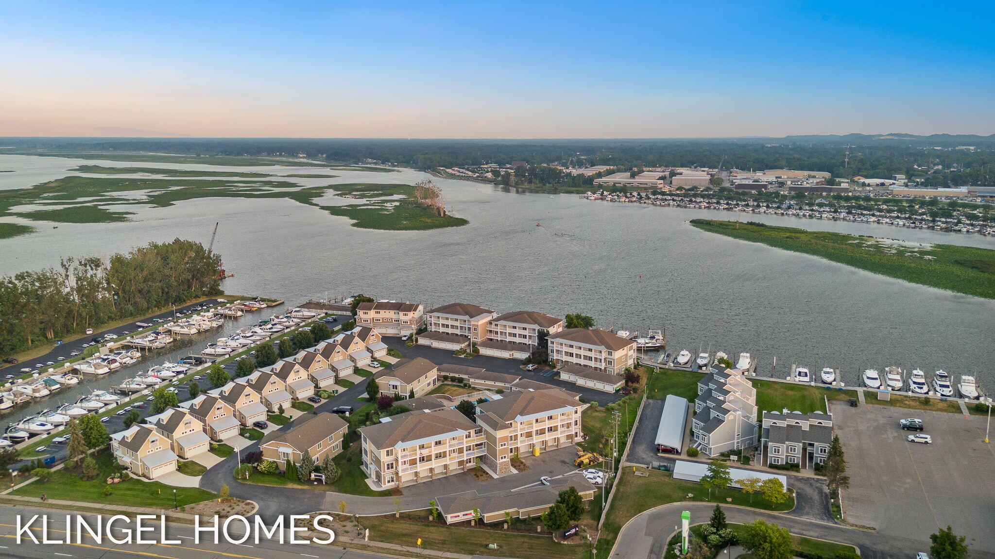 10-web-or-mls-930-w-savidge-st