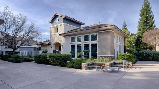 $319,900 | 701 Gibson Drive, Unit 1712, Roseville, CA 95678