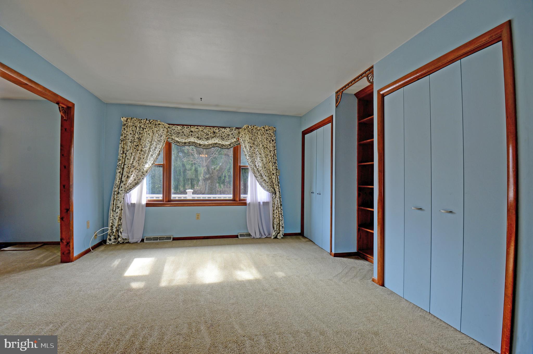 7828 Jonestown Road Harrisburg, PA 17112 - Photo 7 of 22 Gallery Image 7