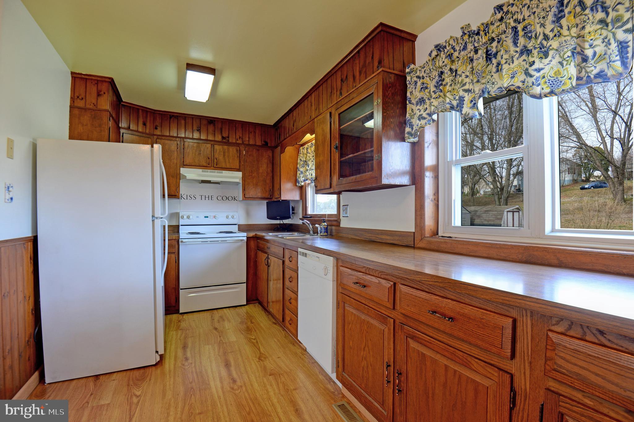 7828 Jonestown Road Harrisburg, PA 17112 - Photo 8 of 22 Gallery Image 8