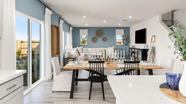 $652,990 | 1185 Silver Feather Way, Roseville, CA 95747