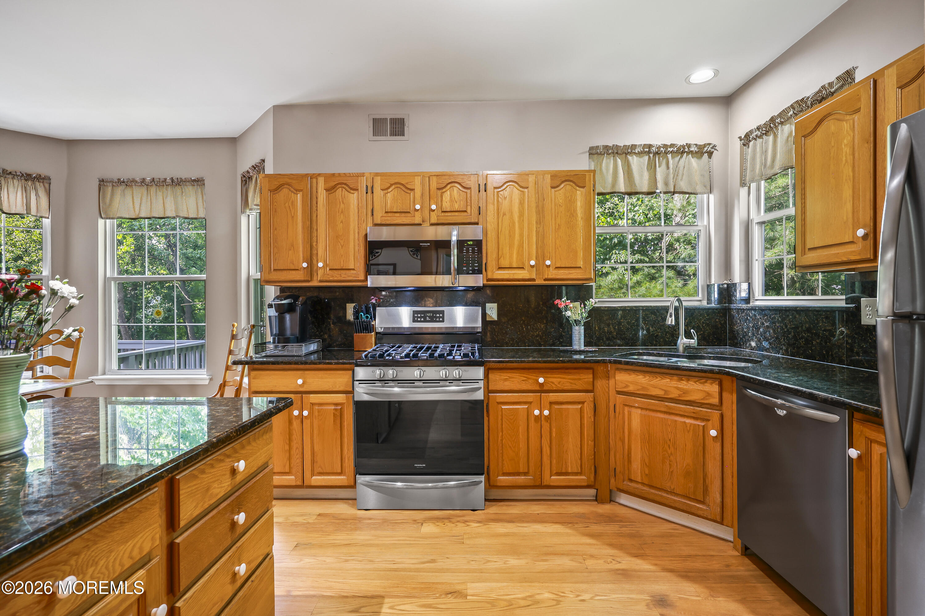 18 Queens Pass Colts Neck, NJ 07722 - Photo 19 of 61 17-print-LPM_2237