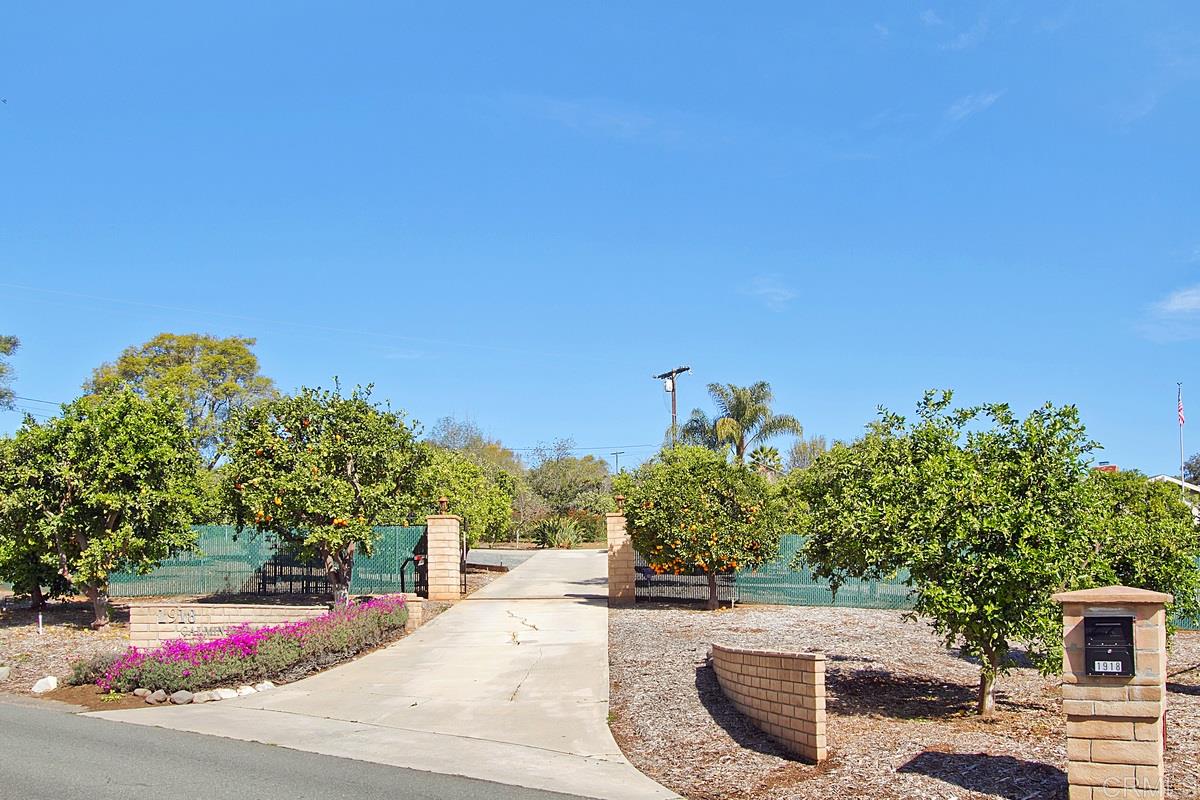 1918 Calmin Drive Fallbrook, CA 92028 - Photo 24 of 24 Gallery Image 24