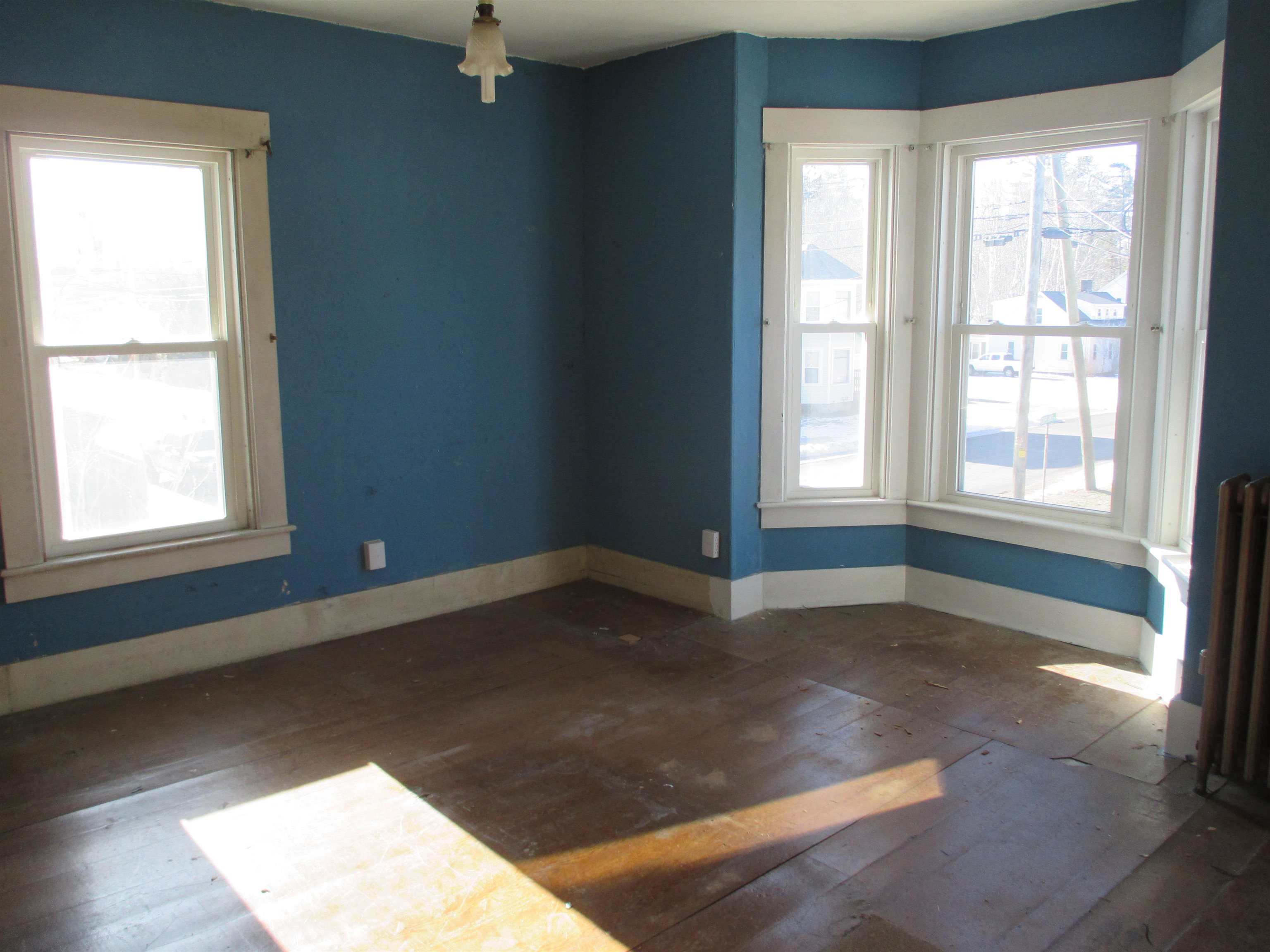 118 Charles Street Rochester, NH 03867 - Photo 18 of 46