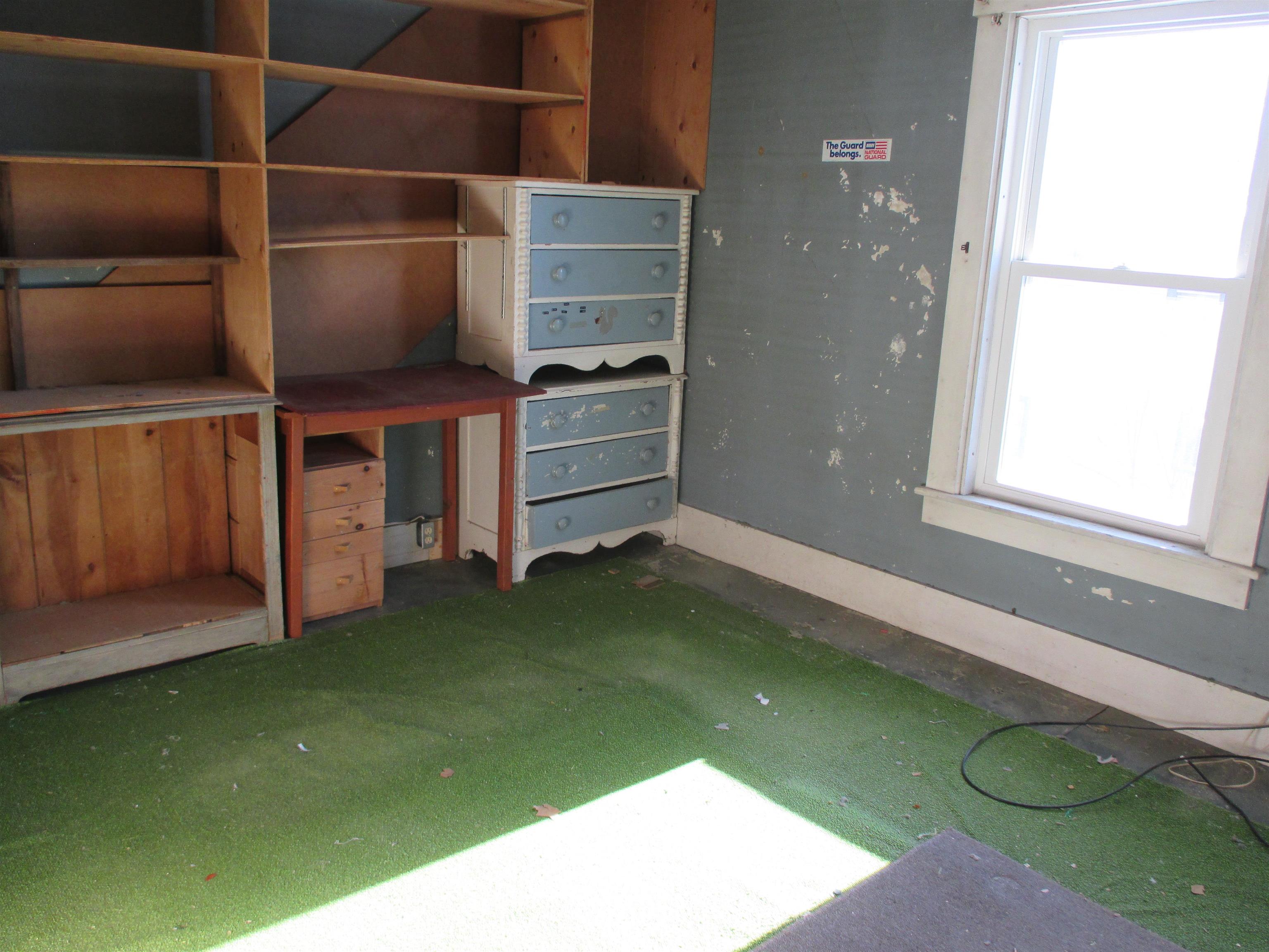 118 Charles Street Rochester, NH 03867 - Photo 20 of 46