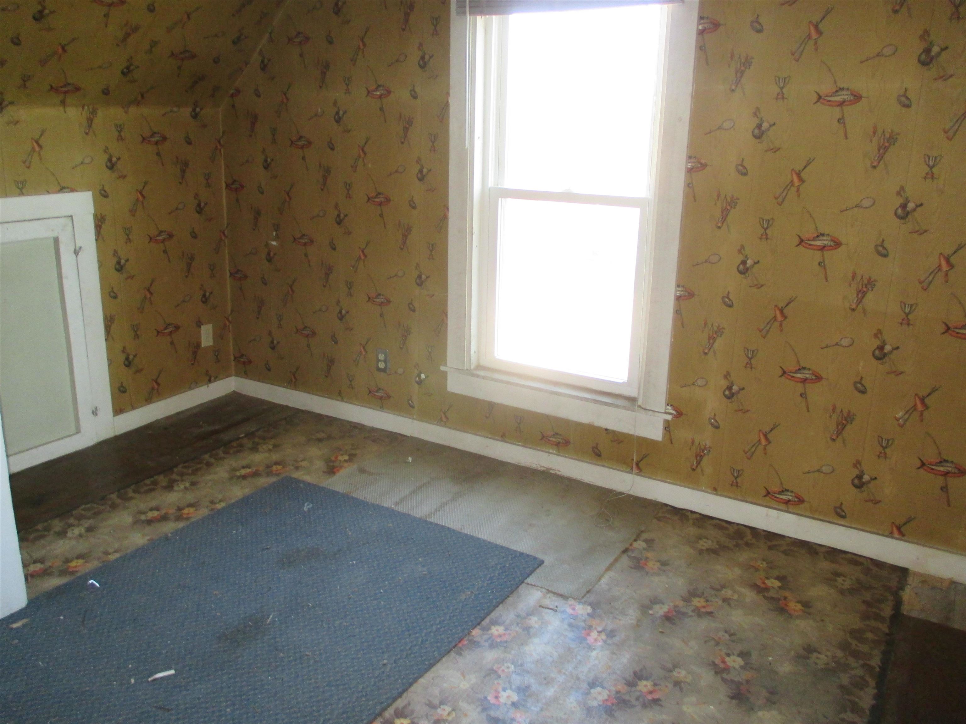 118 Charles Street Rochester, NH 03867 - Photo 22 of 46