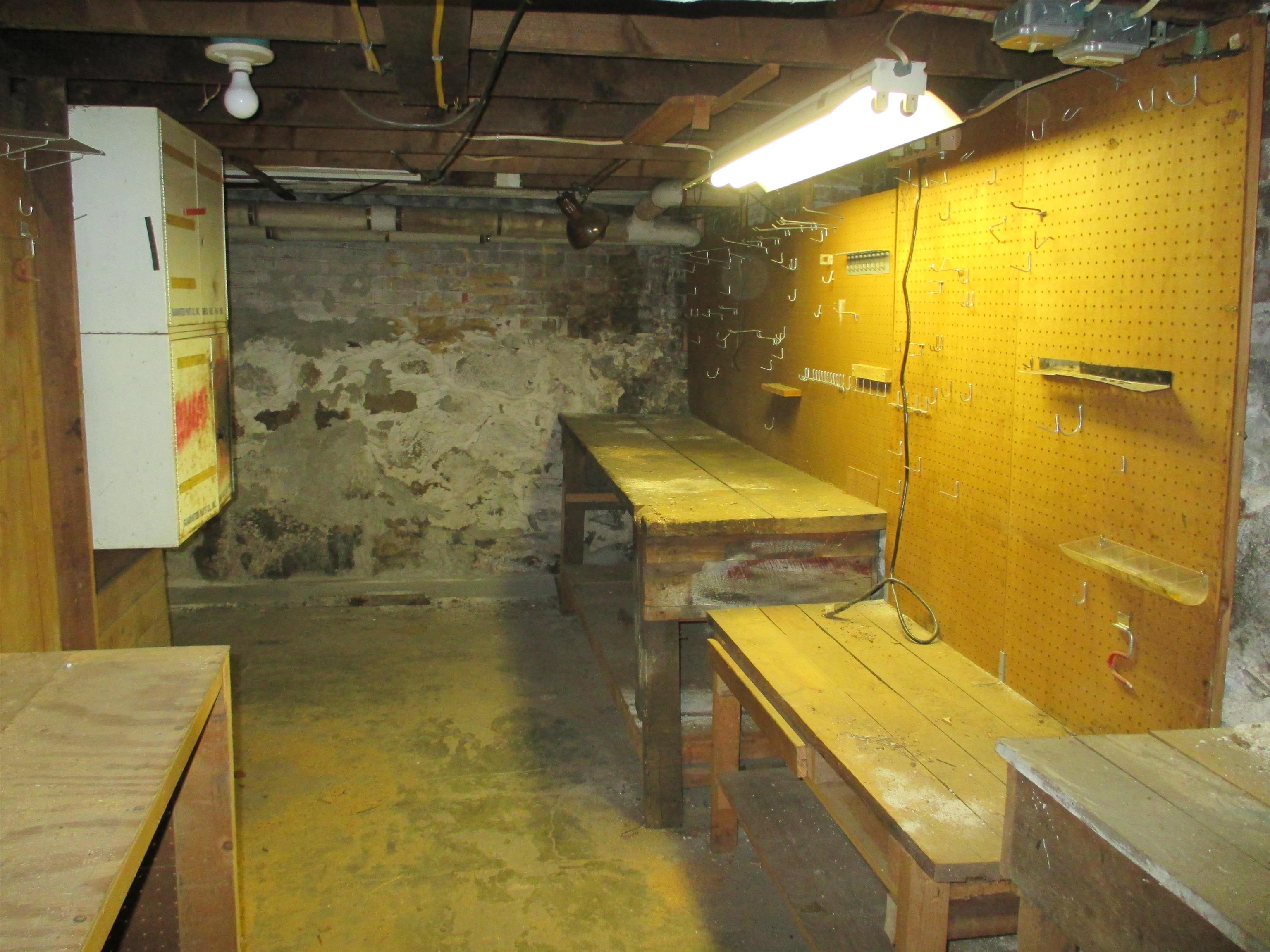 118 Charles Street Rochester, NH 03867 - Photo 26 of 46