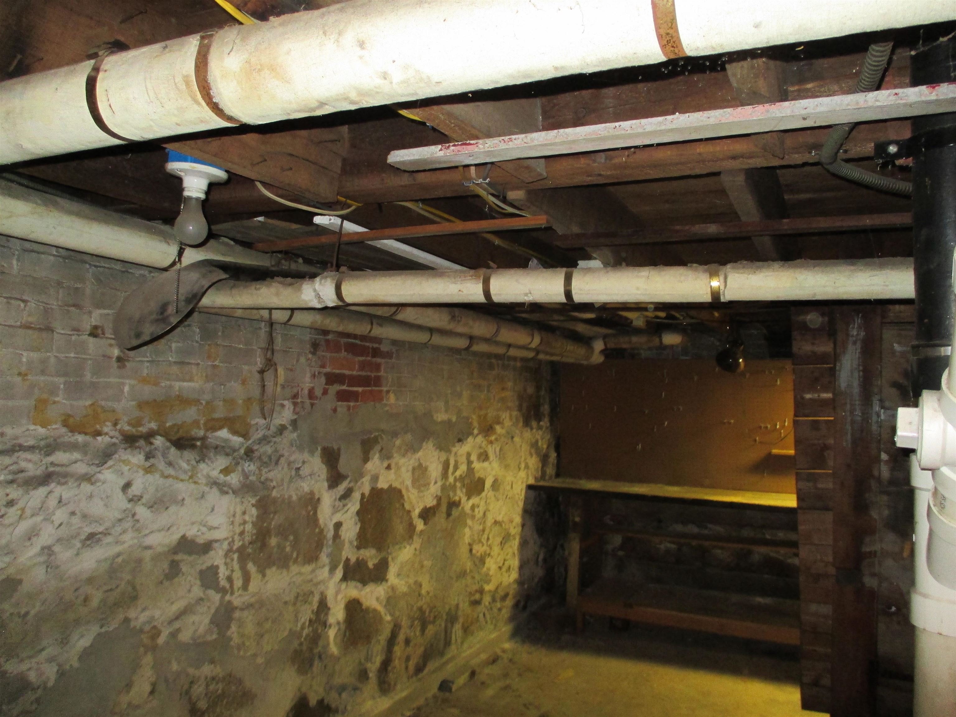 118 Charles Street Rochester, NH 03867 - Photo 32 of 46