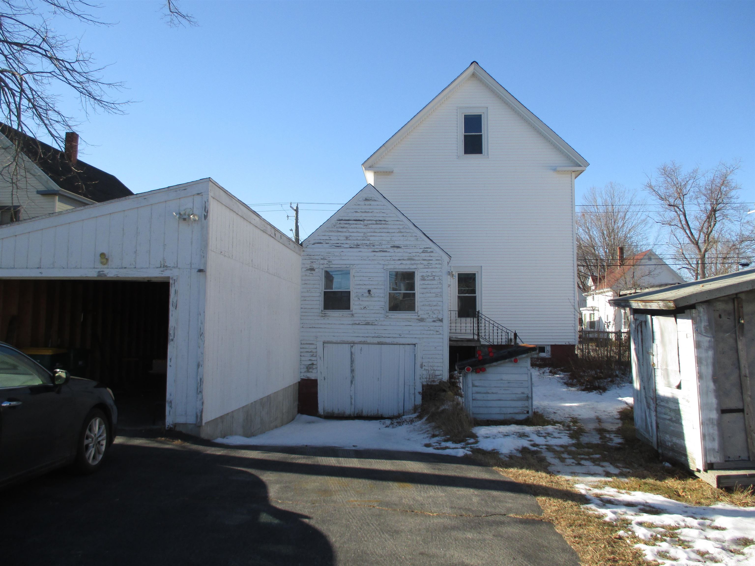 118 Charles Street Rochester, NH 03867 - Photo 40 of 46