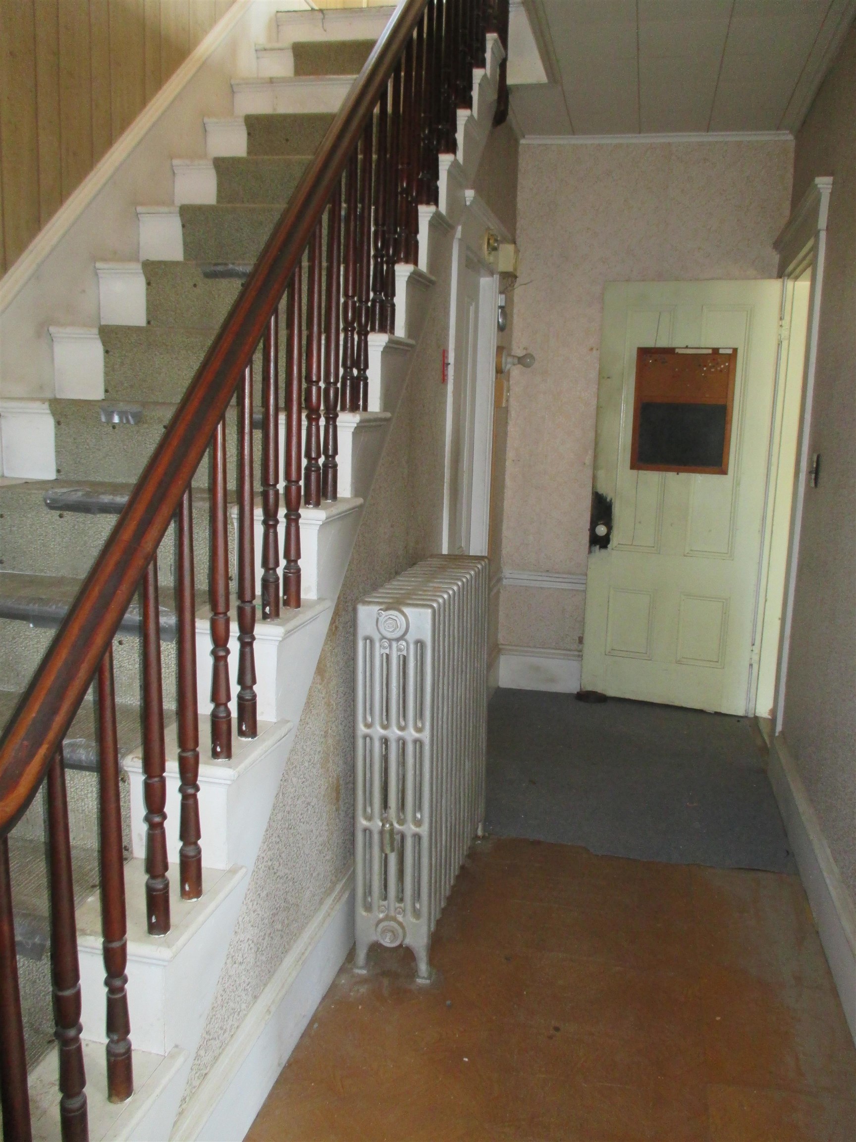 118 Charles Street Rochester, NH 03867 - Photo 9 of 46