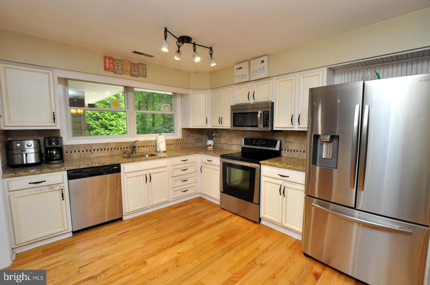 63 Christopher Mill Road Medford, NJ 08055 - Photo 6 of 29 Just unpack and enjoy