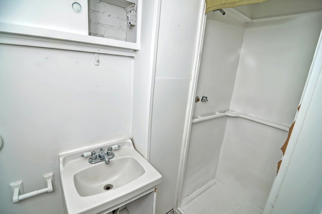 109 Clinton Street Chelsea, MA 02150 - Photo 17 of 19 Gallery Image 17