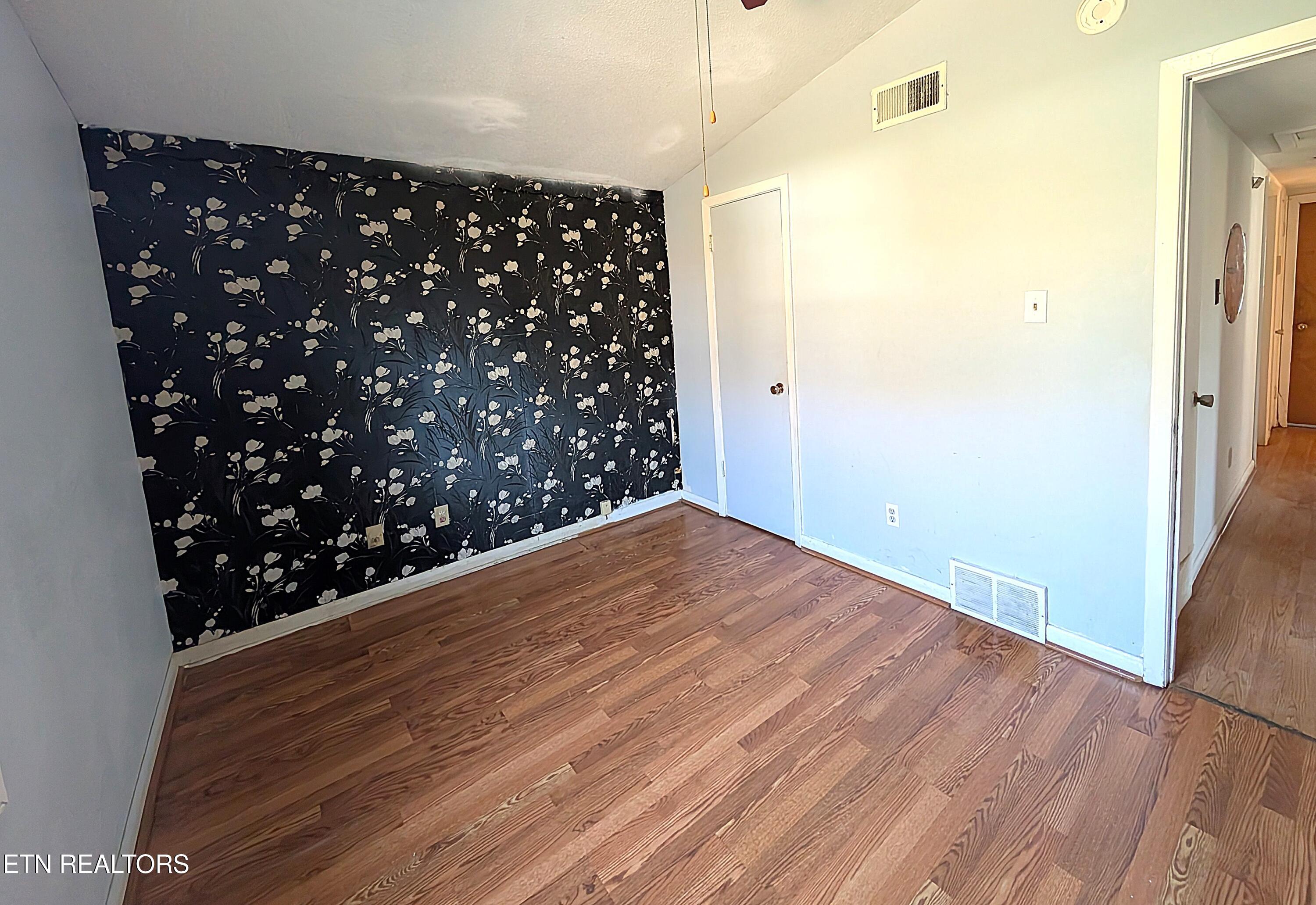 3771 McCain Road Memphis, TN 38109 - Photo 18 of 35 PXL_20260319_210803052.NIGHT