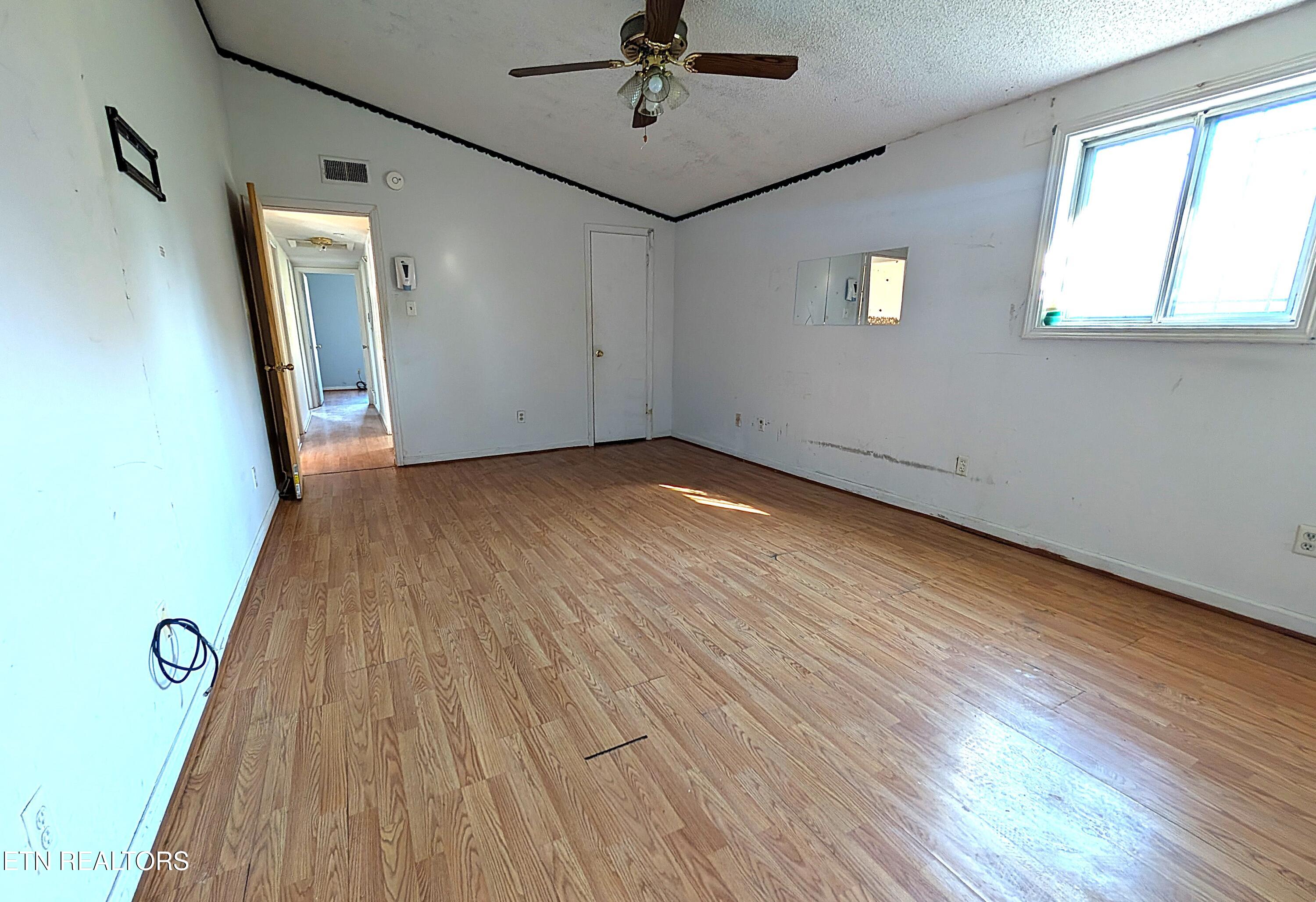 3771 McCain Road Memphis, TN 38109 - Photo 21 of 35 PXL_20260319_211052407