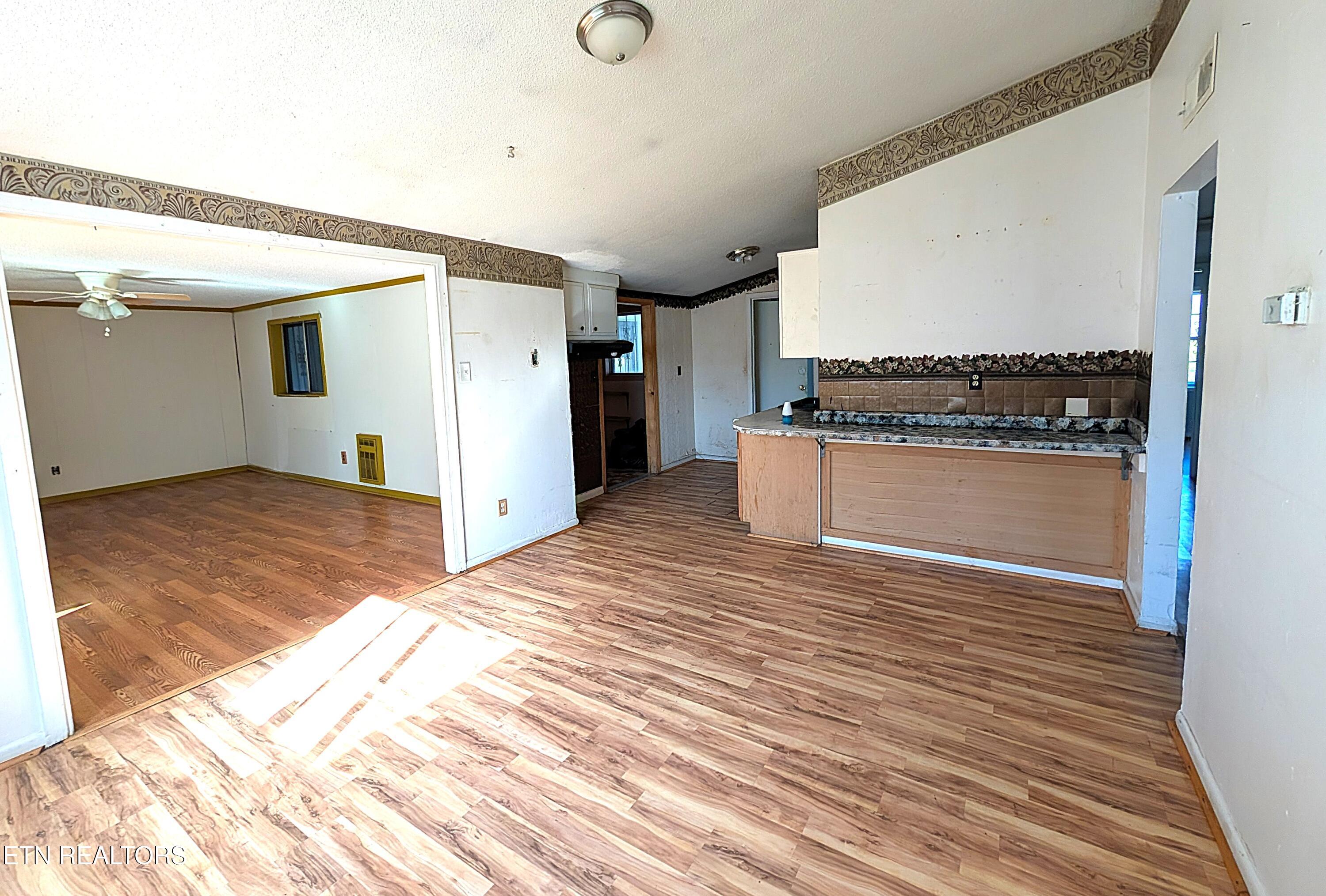 3771 McCain Road Memphis, TN 38109 - Photo 6 of 35 PXL_20260319_211212154