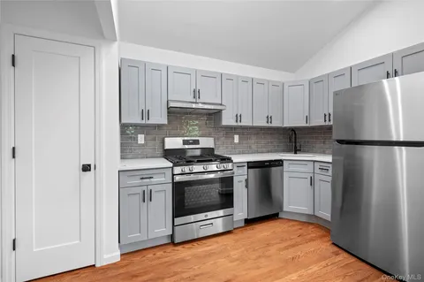 $999,000 | 2739 Lawton Avenue | Throgs Neck