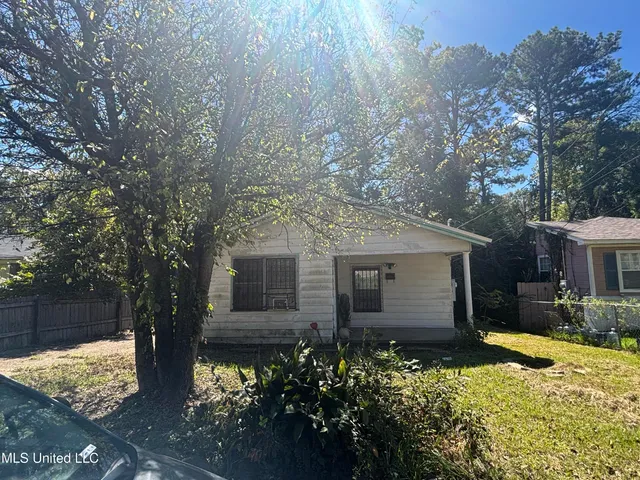 $34,990 | 1427 Fernwood Drive, Jackson, MS 39213